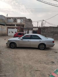 ملكه • ٢٠٠٢ • دي فور ٤٠٠٠