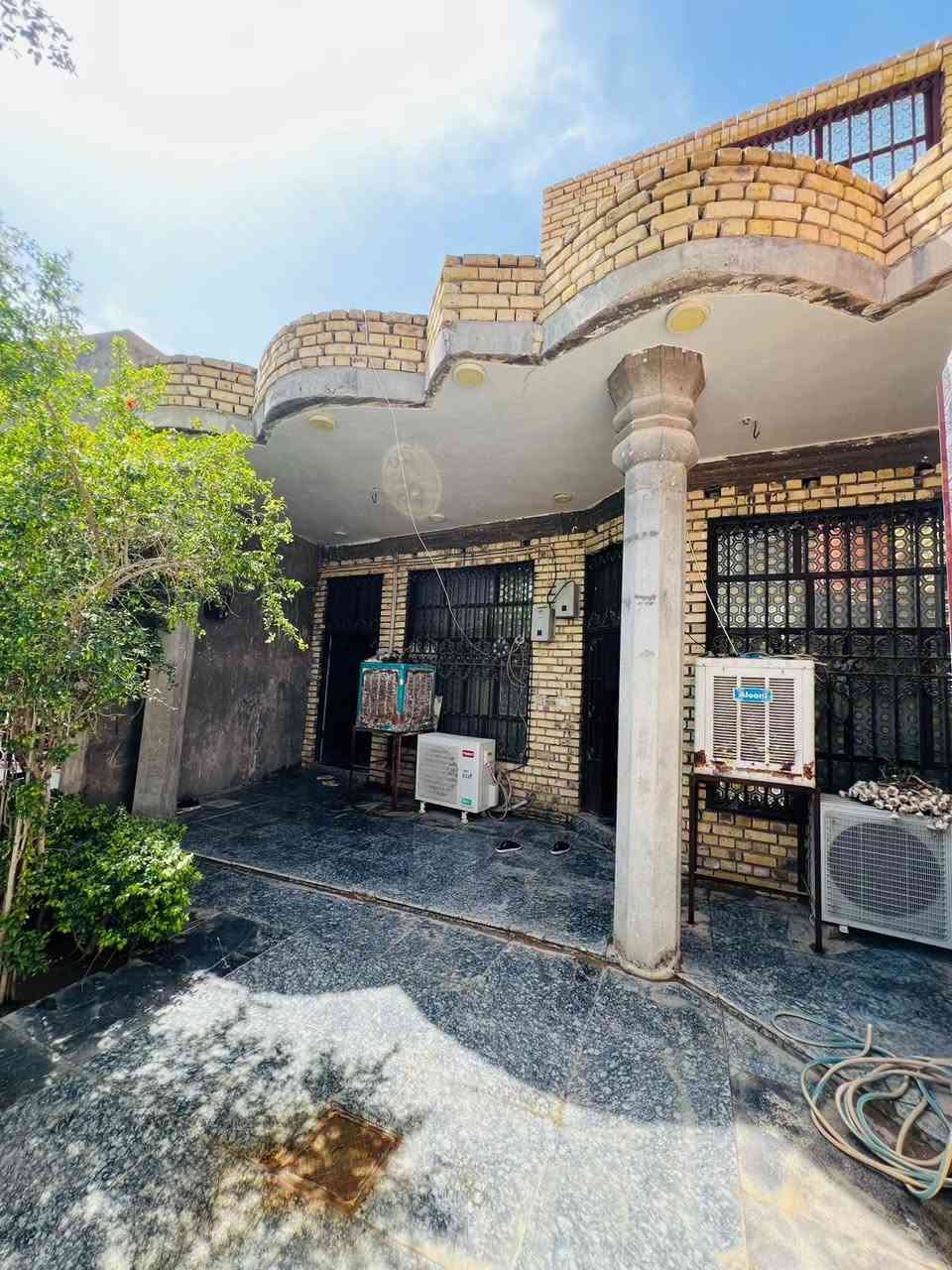 دارين للبيع طابو زراعي سند 25 الموقع على ربيانه قرب الشيخ أبو أنس أو مولدة محمد شاكر المساحه الكل 300 متر 
أي استفسار إتصال على الرقم التالي واتساب *********** 
أو مراجعة مكتب ابو زهراء التميمي شارع المواكب مقابل حسينية الخزرج الخاص مفتوح 
البيت نضيف جدا
