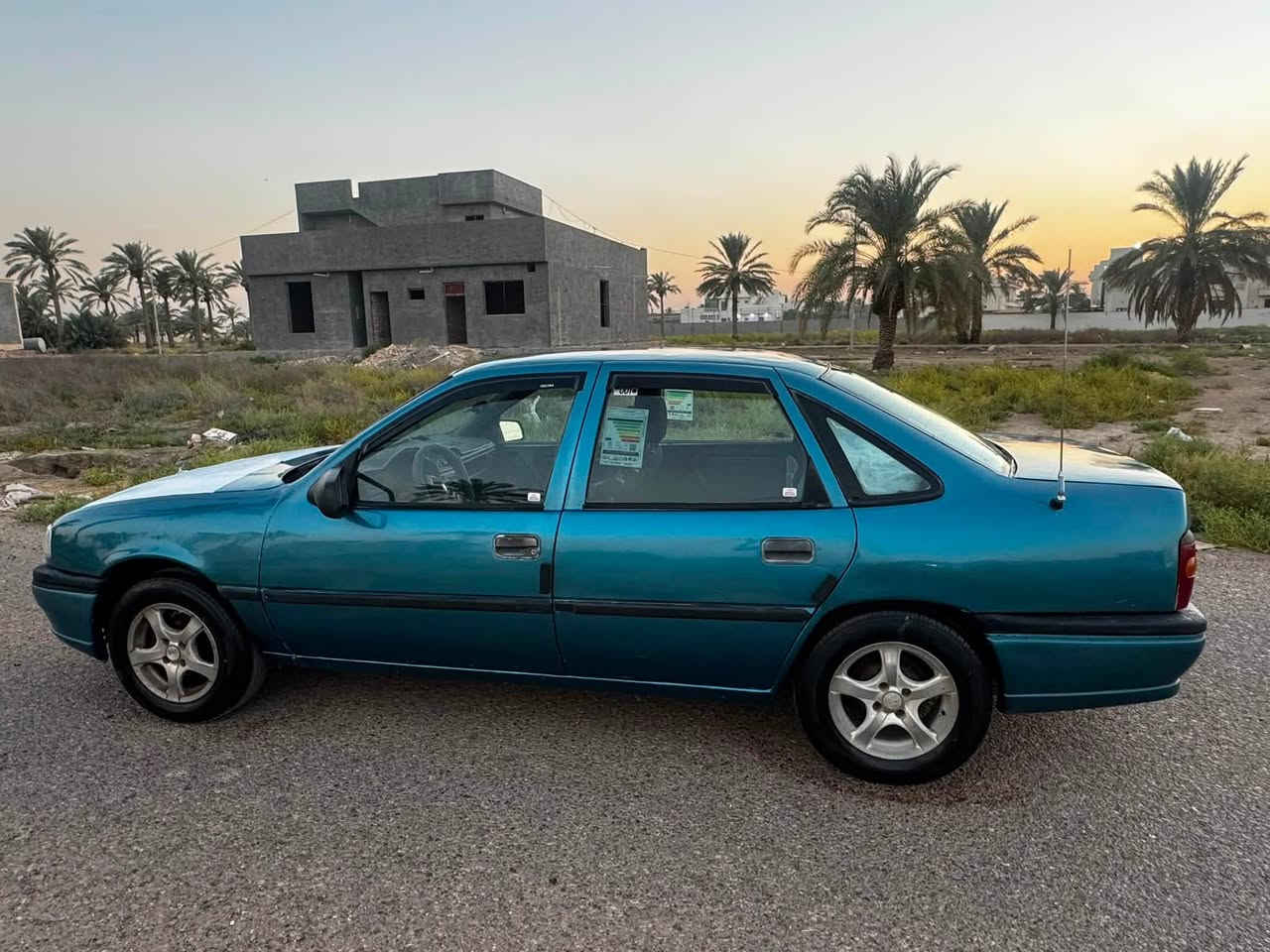 فكترا موديل 1993 رقم أنبار تحويل مباشر محرك 1800 جديد كير عادي جديد تخم تاير صدر حلو داخل جديد تراي حلو سياره مصبوغ عام اثر جراد بدون ضربه او گلبه سياره جاهزه كهربائيات كلها شغاله مال جناي السعر 27$ مكانها رمادي جويبه /***********
