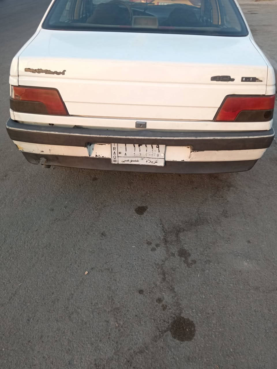 بيجو ٢٠١٢ باسمي بيه طخطخات فقط كير مكينه تايرات جدد ٣٦ وبيه مجال بسيط ***********
