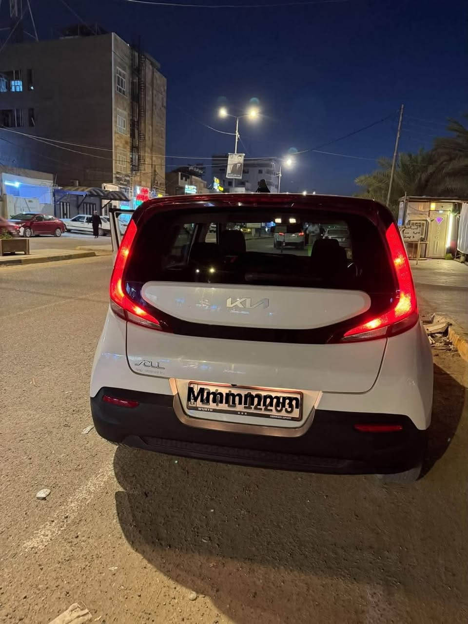 كيا صول موديل ٢٠٢٢
رقم دهوك وكاله او مداور 

وارد امريكي حادثها جانبي 

ماشيه ٧٧ قابل للزياده 

محرك ٢٠٠٠ دوش 

مواصفات 

تحكم سترن 

كامرا شاشه 

مانع انزلاق 

رادار امامي جانبي خلفي 

تحديد مسار 

نقطه عمياء 

اوتو ستوب 

وضعيات قياده 

مابيها اي نقص جاهزه 

مكانها ديوانيه

السعر ١٢٥ $ وبيها مجال 

للاستفسار خاص 

او ع الرقم ***********

نص مكتوب في الصور:
- Mmmm