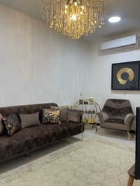 قنفة كبيرة • ٢ كراسي كبار • نضيف جدا