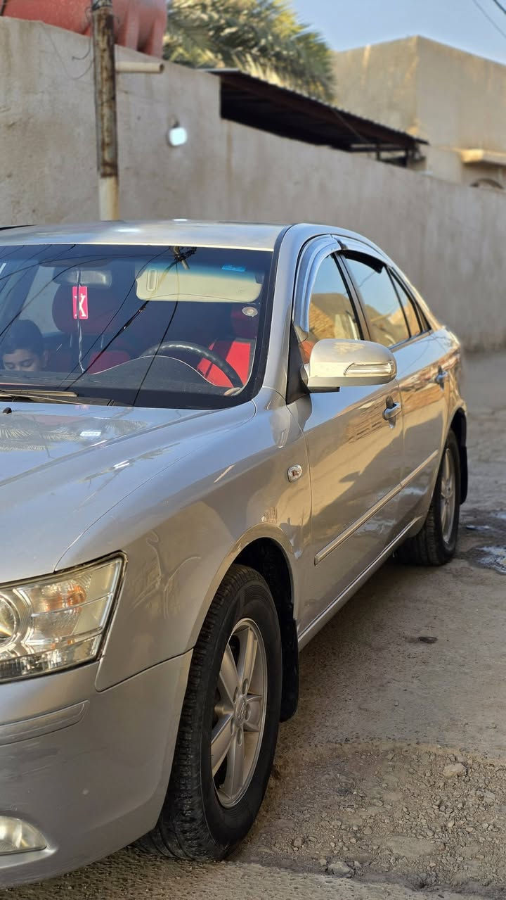 السلام عليكم السلام عليكم سونتا موديل ٢٠١٠ وارد كوري مكينه ٢٠٠٠ دوش السيارة رقم واسط بسمي هزه وسنويه جديد سياره خير من الله وجانيها صارلها اهواي عندي محهزها من كلشي مابيها كل نقص بيها صبغ جملغ خلفي بدون دواخل السعر100 وبيها مجال مكاني بابل للاستفسار الاتصال على الرقم ***********

