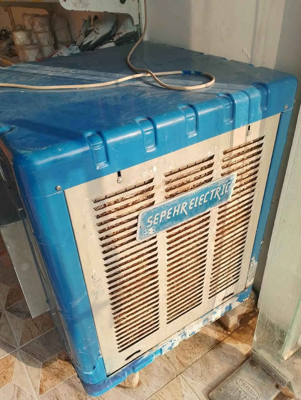 للبيع مبردة سوبر حجم 2ونص كاملة جاهزة اتصل او راسل واتساب ***********
