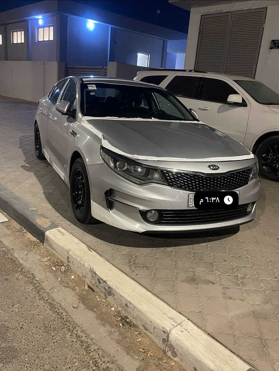 سلام عليكم سياره k5 متوومه غاز ابلاد مديل 2018  كصه جنطه سياره جاهزه السعر 55 وبيها مجال قليل مكانها البصره التواصل واتساب ***********

سياره جديده وجاهزه على اخر حبايه

نص مكتوب في الصور:
- ٦:٣٨ م