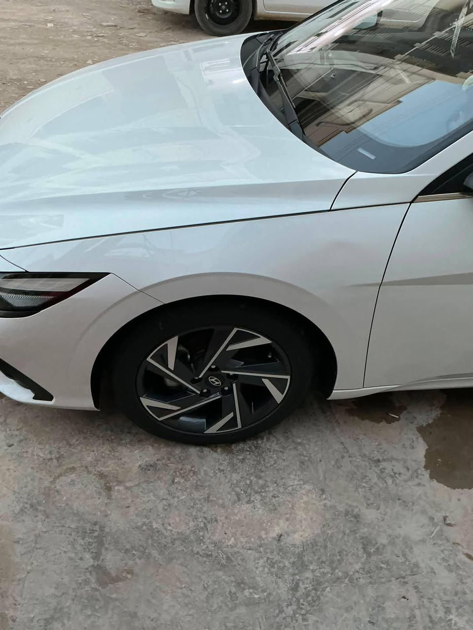 سلام عليكم النتره وارد صيني مكينه 1500 تو نوزل مواصفات 1ع1 رقم اربيل بسمي السياره كفاله عامه بيه موديل 24 ماشيه 28الف السياره جاهزه مستعجل السعر 137 بيه جال بصيط الستفسار *********** مكاني السياره كربلاء
