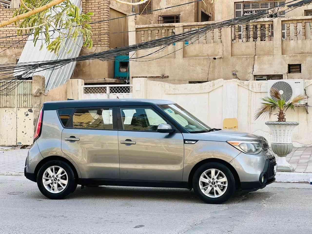 كيه صول مديل 2016 سعر 93 وبيه مجال للاستفسار الاتصال *********** وارد مريكي قبق جنطه فقط بدون دواخل ولباقي كفاله عامه مكينه 2000 مواصفات تحكم ستيرن حساسات خلفيه مري كهربائي شاشه كامره دواره  مكينه وكير مكفولات حداديه جديدهه تخم تاير جديد تبريد شغال ثلج رقم نكليزي سنويه 30مشروع وطني سياره جديده وجاهزه مكان سياره كربلاء كربلاء, العراق
