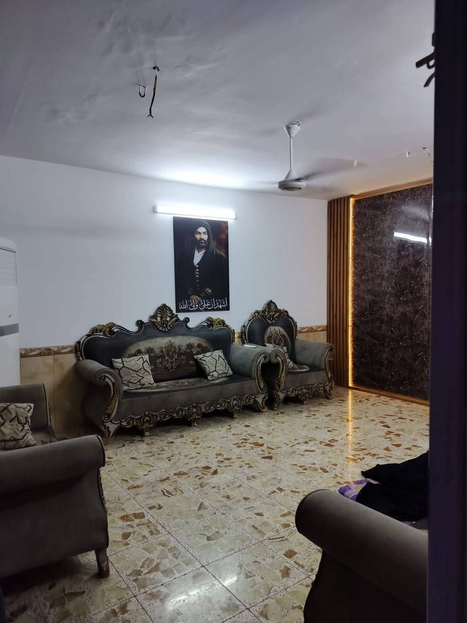 بيت للبيع (المساحة 200) في منطقة الشعب الزراعية شارع ابو ماهر
استقبال
مطبخ حار ومطبخ بارد
صالة في الطابق الأول وصالة في الطابق الثاني
4 غرف نوم غرفتين بالطابق الاول وغرفتين بالطابق
للاستفسار (***********)
او (***********)
