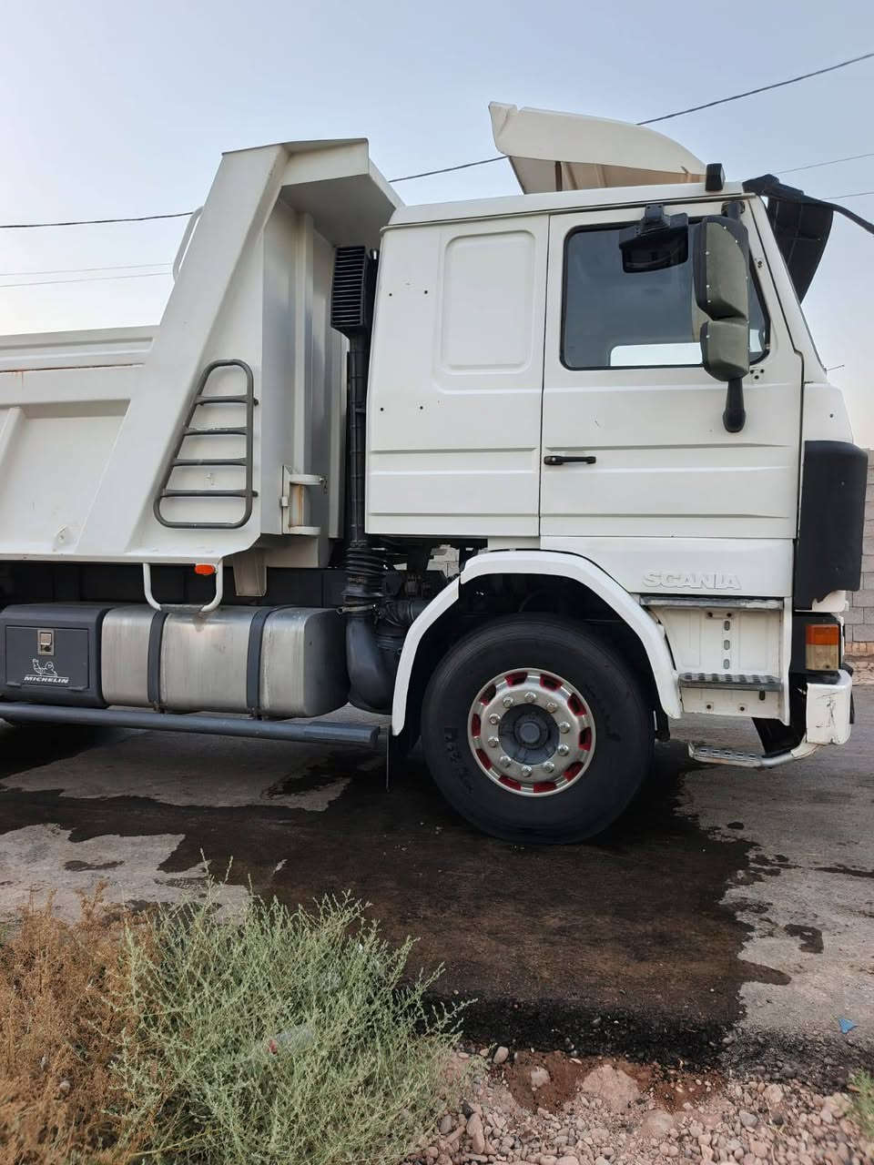 سلام عليكم سكانيا للبيع موديل 96
رقم بغداد نكليزي بسمي ضال علا ستلام اللوحات مكينة 88
سوده بم كهربائي كير 3,_3حدادت صباح جاهزه من كلشي مكان سياره بغداد رقم الهاتف ***********
