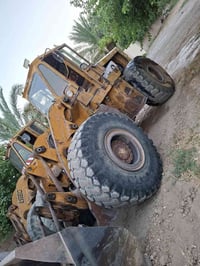 شاحنة • للبيع