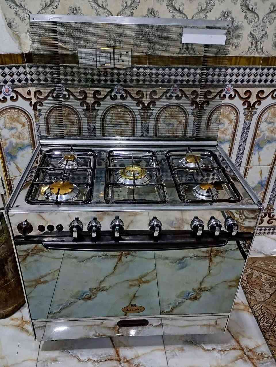 سلام عليكم طباخ تكنو كاز كلة شغال سعر ٢٢٠ عنوان زين القوس ***********
