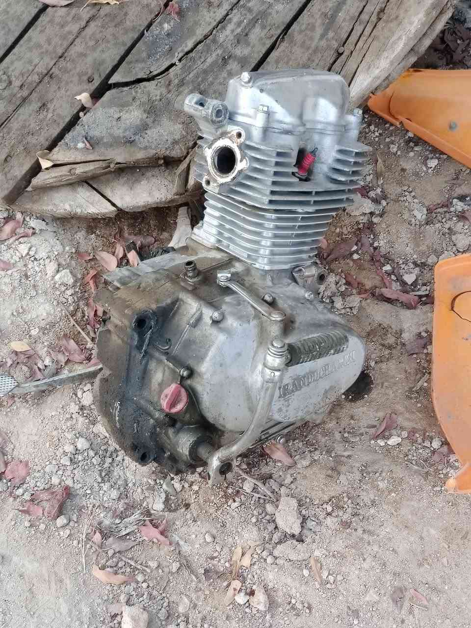 البيع مكينه بين خيط بخار شغالة شرط
بكاني نجف ***********
