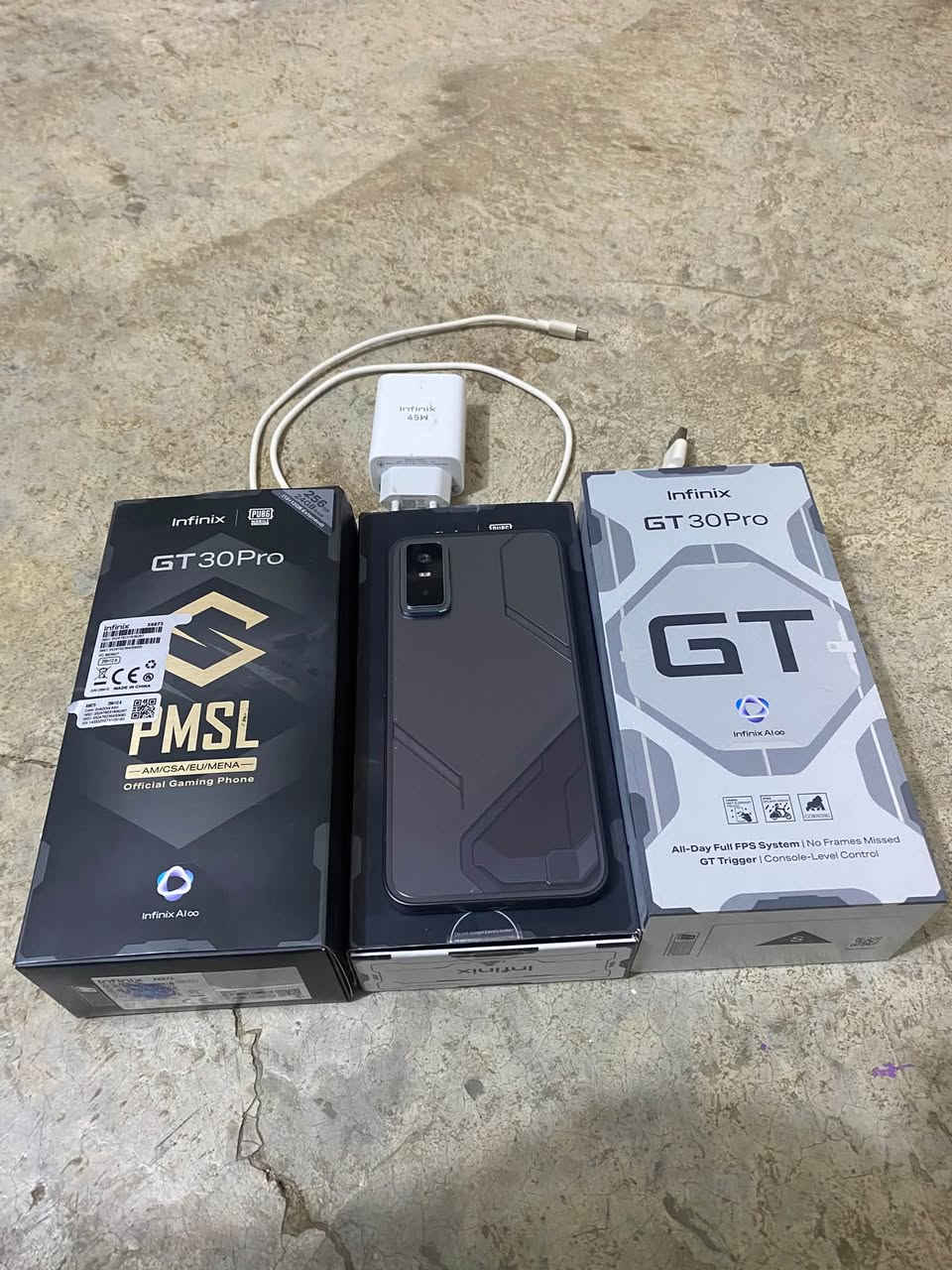 انفينيكس GT30 برو • ٢٥٦/٢٤ رام • ٥٥٠٠mAh