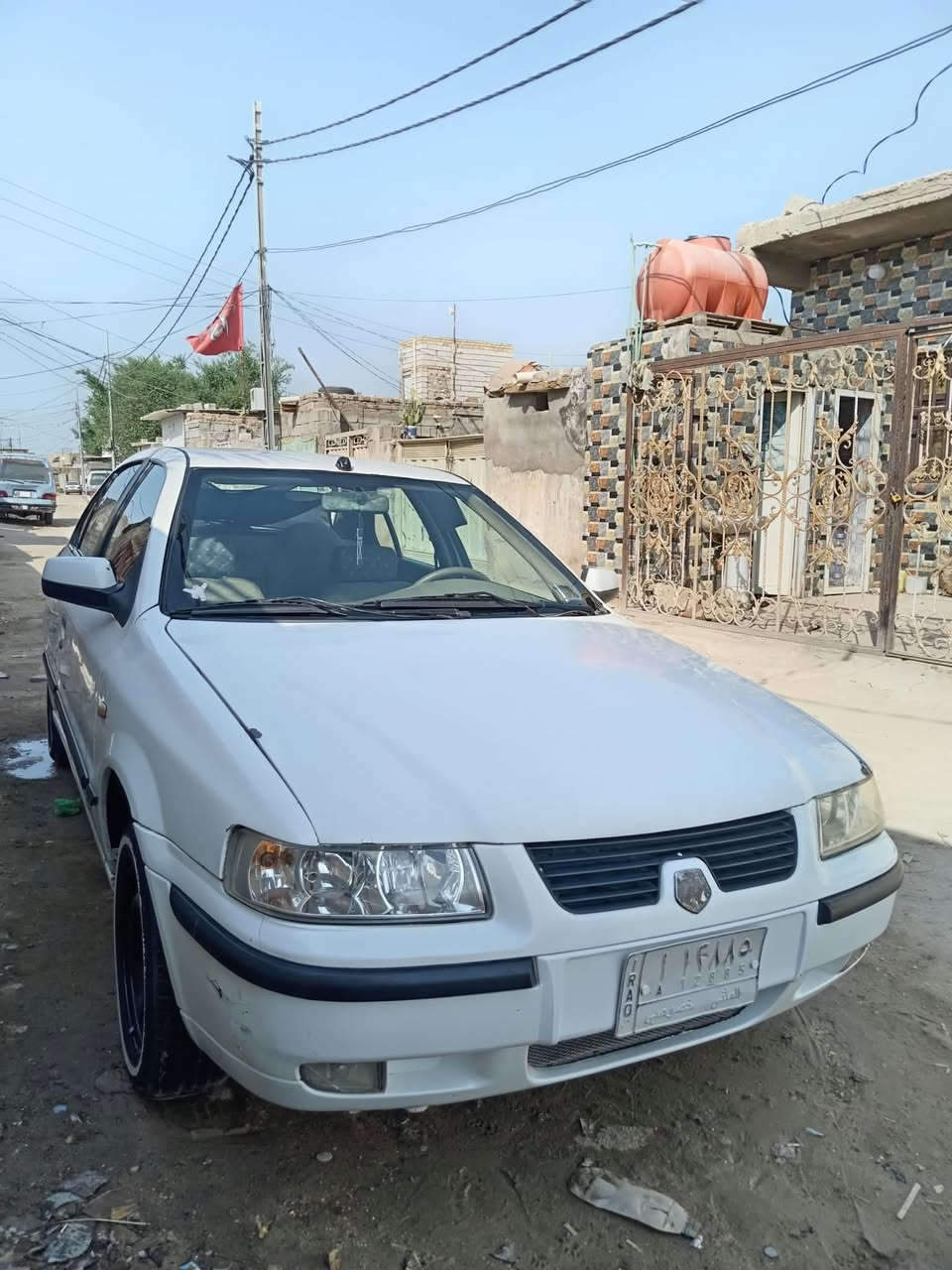 السلام عليكم سمند ٢٠١٠ رقم مثنى سنويه لل٢٧ مكينه وكير نضيفات حداديه جديده بيهه مكانات صبغ بدون ضربه عليهه غرامات مروريه ٧٠٠ الف وره المشتري السعر ٢٦ وبيه مجال حك الجيه مكاني الديوانيه *********** مامتواجد عالنت

