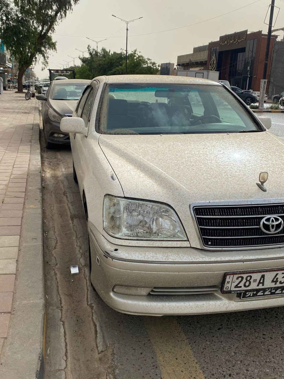 ملكه للبيع مستعجل لي ما يشتري لا يرسل سياره بسمي  دكمتين رقم نجف بيه كفر رقم موبايل *********** سعره 115وبيه مجال
