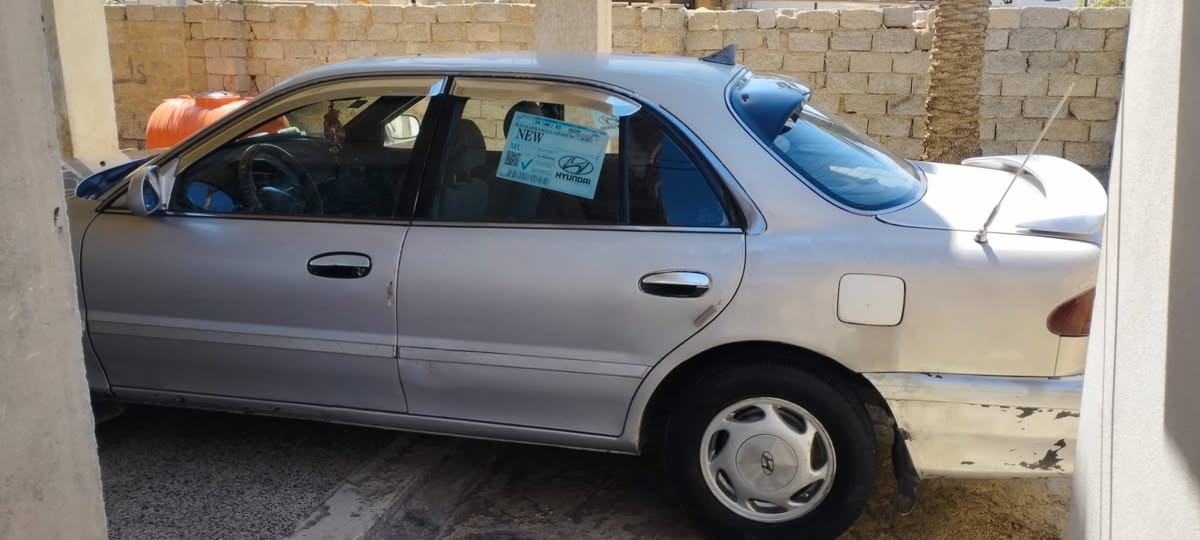 اليدور نضيف وبدون ضربه وبدون خياس يتفضل يتصل المو شراي لا يتعب روحه 
سوناتا تو موديل ٩٤ رقم وهزه جديد لل٣١ كير محرك مكفول 
تبريد شغال 
الصور توضح نظافة السيارة 
رقمها بغداد بإسمي
المكان ديالى 
السعر ٤٦ بيها مجال بسيط جدا
للتواصل ***********
