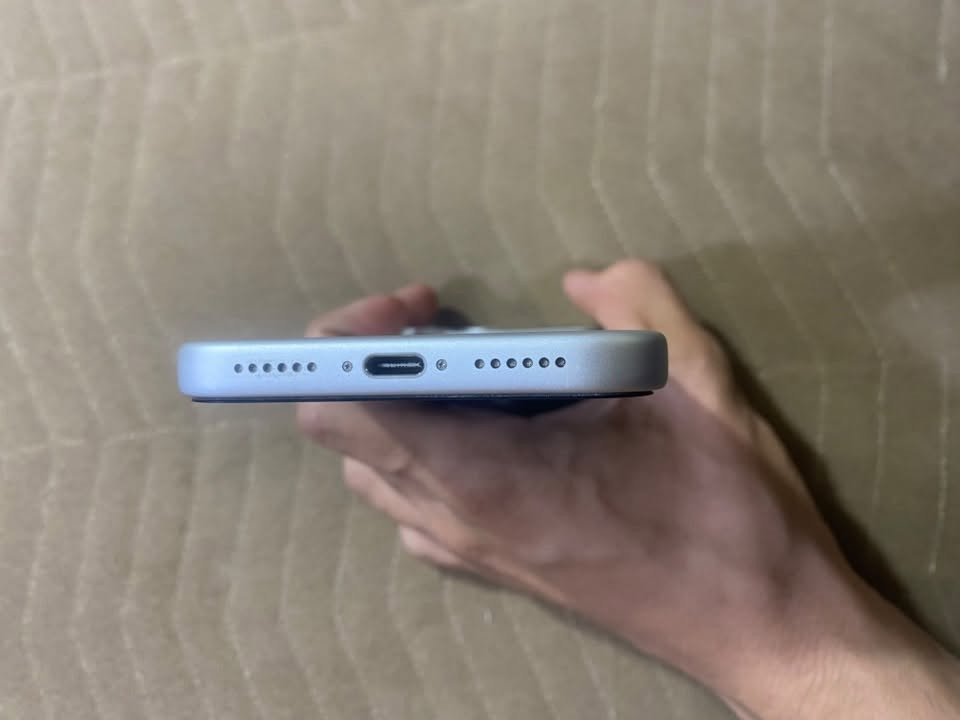 ايفون 17 برو ماكس • ٢٥٦ غ.ب. • بطارية ٩٩٪
