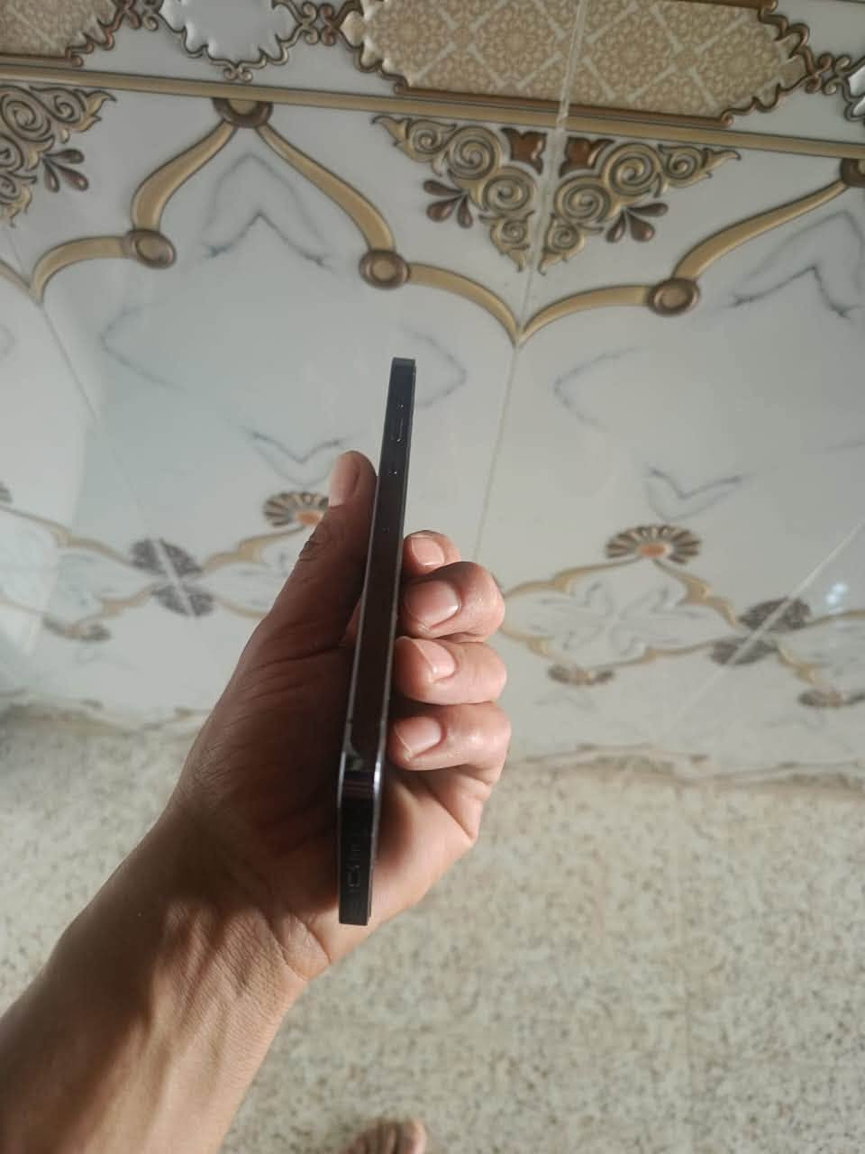 🔥 للبيع iPhone 13 Pro Max 🔥
📱 ذاكرة 512GB
✨ الجهاز نظيف جداً وحالته ممتازة
✅ بدون شخط أو مشاخيط تُذكر
🔋 البطارية مبدلة فقط
💎 الجهاز استخدام شخصي ومحافظ عليه

💰 السعر: 650,000 ألف دينار فقط

📞 للتواصل واتساب:
***********

⚡️ الجاد يتواصل، والسعر واضح.

