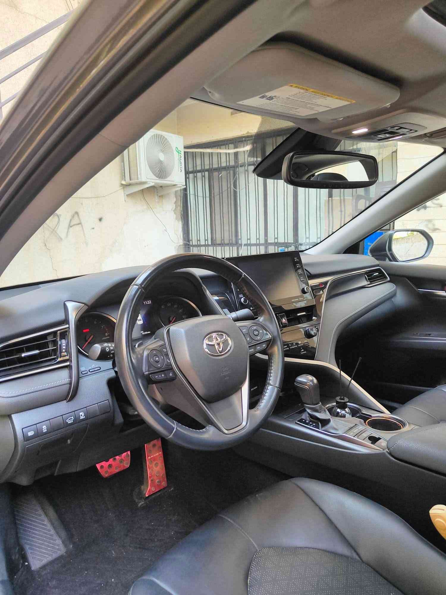 السلام عليكم 
كامري 22 xse فول مواصفات 
مواصفاتها معروفة 
كير محرك شرط 
بيها شبر بارد بقبغ الصندوك 
رقم اربيل 
هزه سنوية جديدة 
ماشية 42 الف ميل 
مكان السياره موصل 
***********
