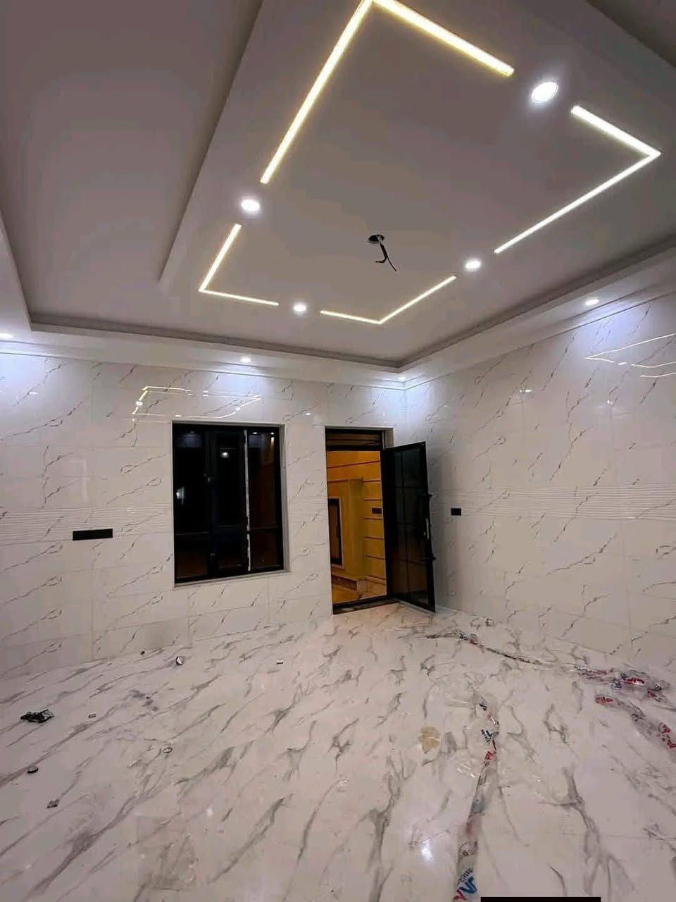 دار للبيع.... 🏡
#تكريت القادسية حي الجامعة
المساحة الدار 300 متر واجه 10 نزال 30
التفاصيل الدار 5 غرف نوم وصاله فوك وجوه ستقبال مطبخ حار وبارد اربع مجموعات صحيات الدار سحب مغربي ملكي واجه حجر نضام جزامات نضام كامرات دفن نضام انترنيت دفن مناور بيت كله كراج سياره حديقة بيت شغل دارجة اولى فول الفول موقع مميز على شارع 20 صاد على بغداد
اللاستفسار اتصال.

***********
