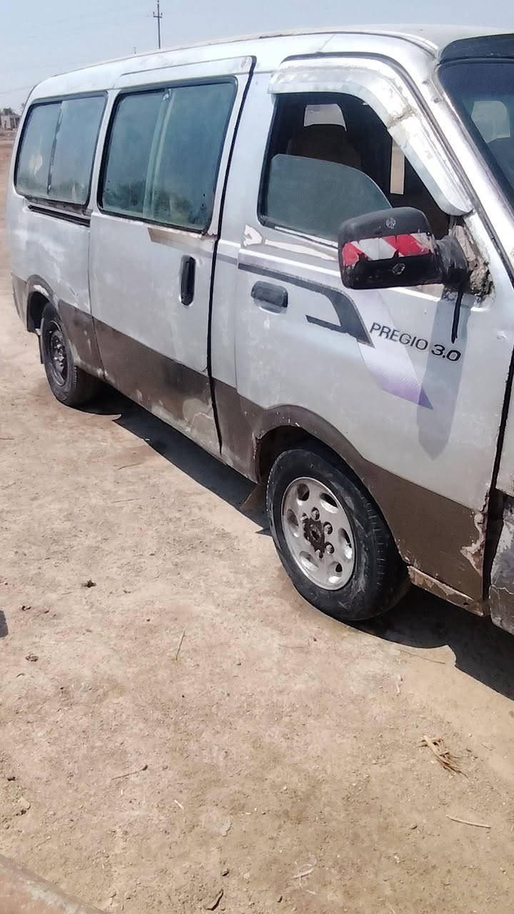 سلام عليكم بريجو للبيع بسبب الوعود الكاذبه سعره ٣٠ وبيه مجال لشراي موديل ٩٨ مكينه بيه خيط بخار كير وكسن وحداديه شرط كهربايات شغاله دواخله ٧٠ بلميه نضافه كشره بلادي بدون معجون برانكيتات نضاف المكان سماوه هاذه رقمي *********** ومراوس بنكو وطي فرق مالكه يمي
