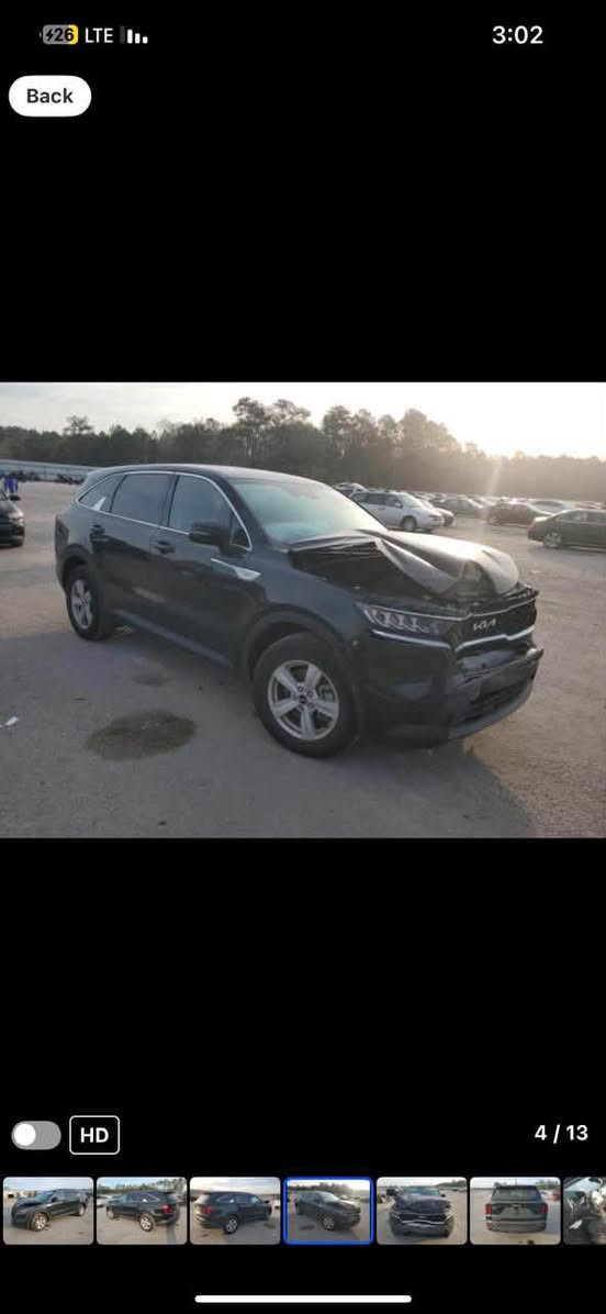 السلام عليكم 
سيارة سورنتو 2023 
مواصفات LX
السيارة 4 سلندر 
2500 تنفس طبيعي 
السيارة 7 راكب 
التبريد 3 قطع 
اشاير بالمري 
رادار امامي وخلفي 
حساس جوانب 
السيارة تشغيل سويچ
الويل حجم 16
مثبت سرعه 
مانع منحدرات 
شاشه ابل كاربلي واندرويد اوتو 
تحكم ستيرن 
كير ومكينة وحداديه كل مكفول 
تبريد ثلج 
تخم تاير جديد 
بيع فقط بدون مراوس 
السيارة رقم اربيل 
تريد وكالة تريد تحويل 
السيارة سعرها 190 وبيها مجال 
للأستفسار 
***********
