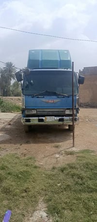 سياره هينو طيره للبيع استفسار هاذه رقم 07751770344