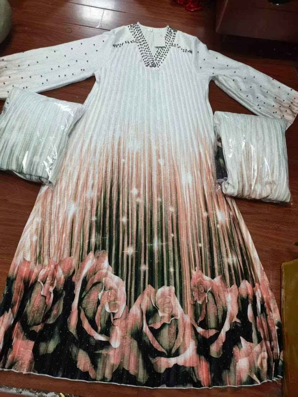 دراعة كويتي جكار  كبس    القياسات/L xl xxl 3XL
الدرزن ١٢ قطعه واتساب | *********** 
#رضا_عباس
https://t.me/ruoi_jho
