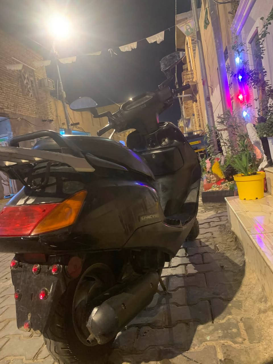 السلام عليكم 🤎.
دراجة سبيسي ياباني للبيع 
مجفته مره وحده نضيفه فول من الكفرات الكلشي بيها 
سعرها 350 وبيها مجال 

للاستفسار الاتصال ع الرقم التالي او مراسله صاحب الحساب 
***********
