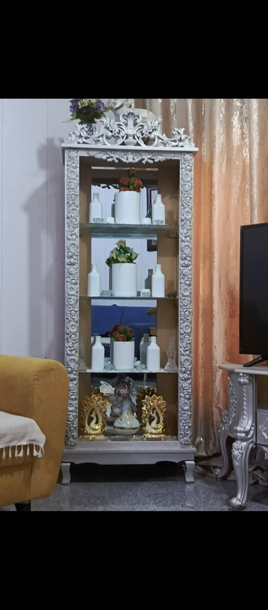 الميز تلفزيون ابيض سعر 50
ميز تلفزيون الوردي سعر 40
فاترينه سعر 75
الموقع: حله_سياحي_قرية الدولاب
للأتصال: ***********
