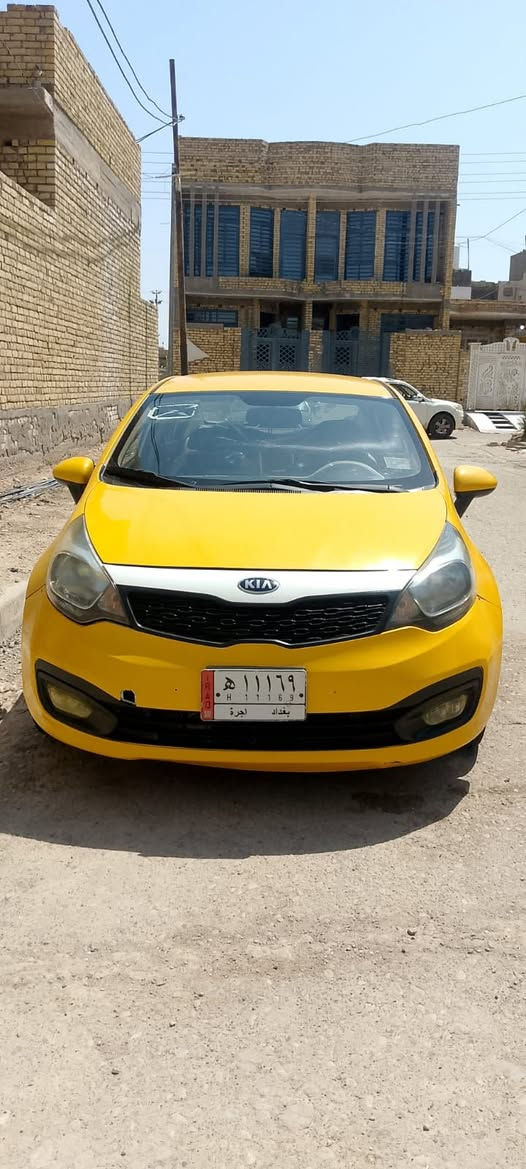 كيا ريو خليجي 2015 دوش 1600 بأسمي شرط التحويل ثاني يوم السعر 80 ورقة طخات خفيفة بالباب تبريد كمبريسر ميكانيك نقص غاز  /***********

نص مكتوب في الصور:
- @qpdb528