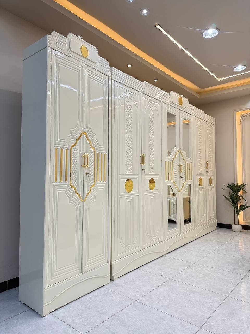 غرف نجاره عراقية • ٨ قطع • سرير ٢٠٠×١٦٠
