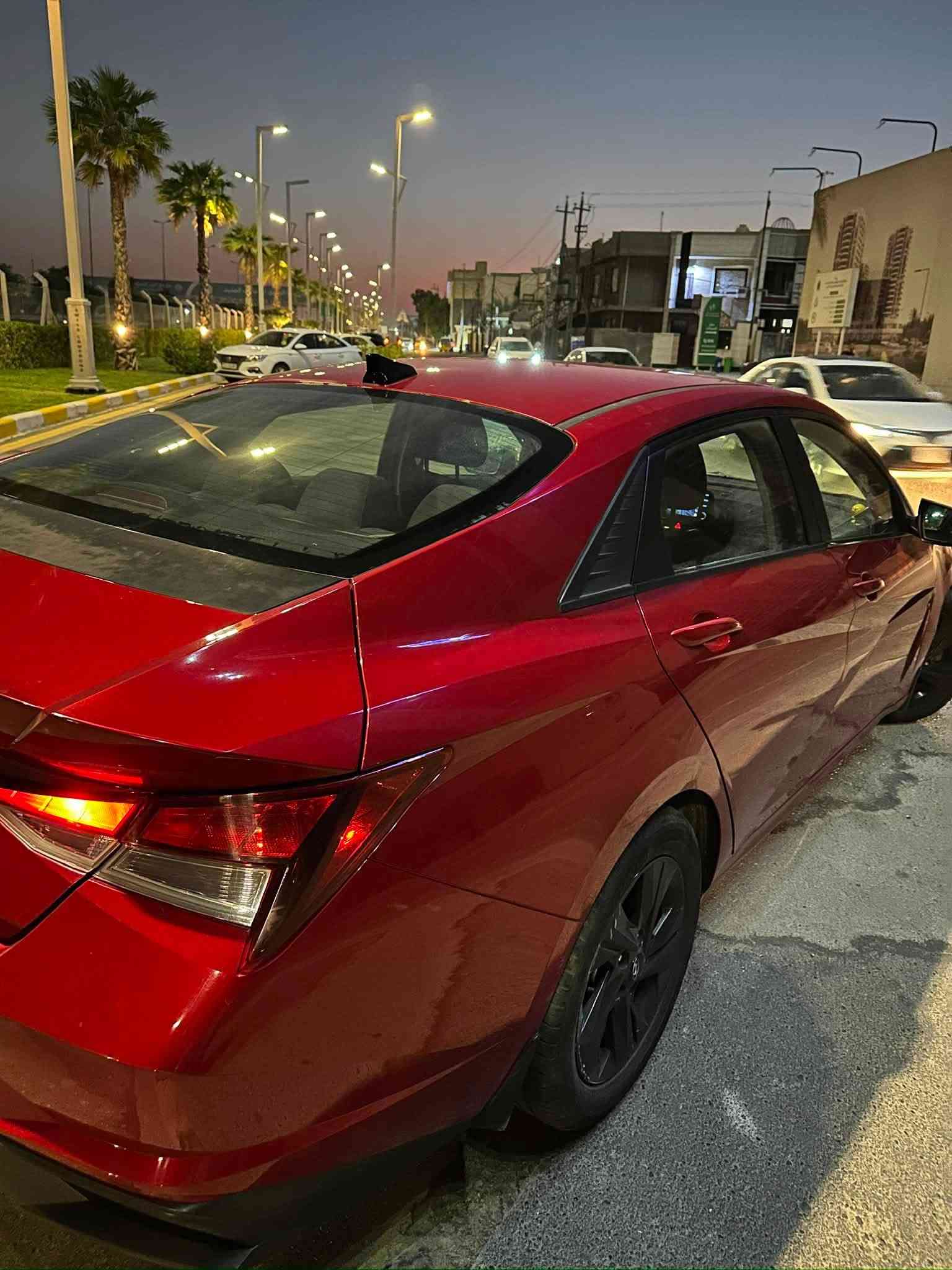 للبيع  هيونداي النترا 2021 نضيفة جداً وبسعر حلو
هيونداي إلنترا 2021 🔥
❤️لون أحمر مميز جداً | وارد أمريكي | رقم اربيل  تحويل ثاني يوم
سيارة مرتبة ونظيفة، حدادية ممتازة، ، جاهزة للاستخدام.
محور كير at المرغوب 🔥
السعر :130 $وبيها مجال 
📋 تفاصيل السيارة:
▪️ الموديل: هيونداي إلنترا 2021
▪️ الوارد: أمريكي
▪️ اللون: احمر  مميز
▪️ الممشى:40  ألف كيلو حقيقي 
▪️ الضرر: جاملغ جهة السايق صبغ قطعة واحد  
▪️ الحالة: حدادية ممتازة
▪️ المحرك: 2000 سي سي DOHC
▪️ مكان السيارة : بغداد الغزالية 
📞***********📞
