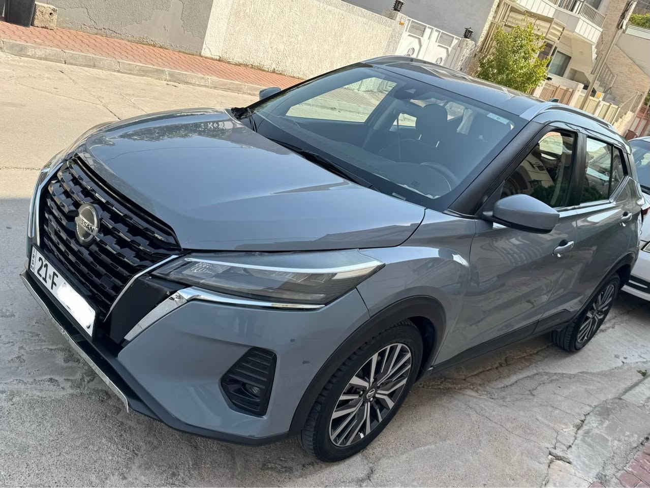 نیسان کیکس ٢٠٢١ sv
بێ بۆیاخ 
چیمەنتۆی
مواسەفات sv
بەسمەی دەرگا شاشە ڕادار شەغال…….
زۆر مواسەفاتیتر
سەیارەکە لۆک لۆکە بێ مەسرەفە بەنزین زۆر کەم سەرف دەکات سەیارەیەکی بە هەلمەتە نرخی ١٤٣$ سەنەوی و هەمو شتی تازەیە 
***********
*********** السليمانية, العراق

