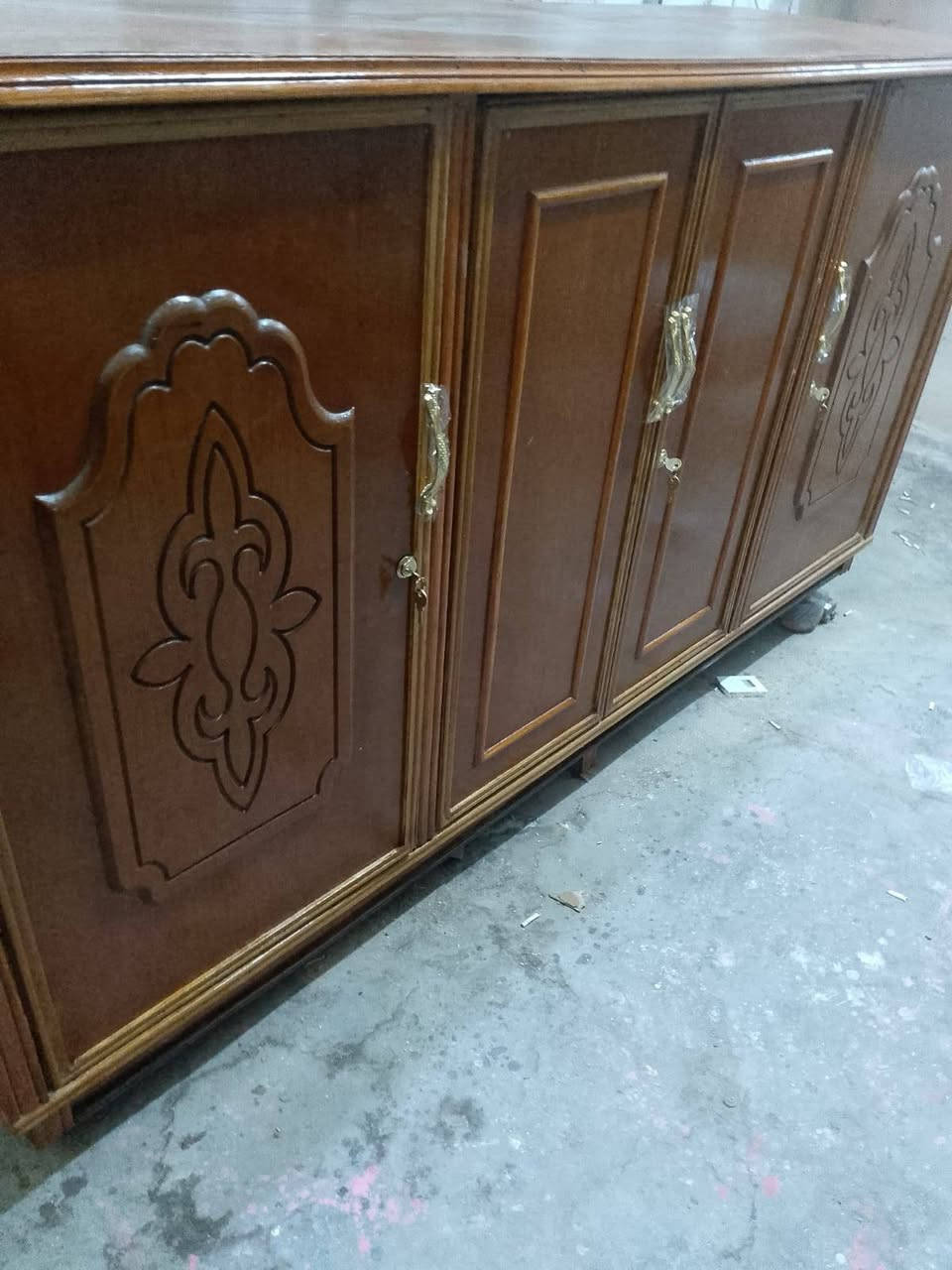 بوفيه للبيع سعرها 150للتواصل ***********
