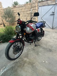 دايوان لايتي • ٢٠٠ • ٢٠٢٢
