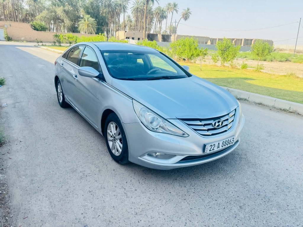 سوناتا ٢٠١٣ أمريكي مكينه 2400 رقم أربيل معروضه بلاش ٨٨ وبيه مجال .
السياره رقم جديد وسنويه جديد لغايه ال ٢٠٣٠ ...
السياره بيه ٣ قطع صبغ بدون دواخل وسوناره موجود 
السياره جاهزه من مكينه لاتنقيص ولاتبخير شرط فحص 
السياره جاهزه من حداديه كارتون تبريد ثلج بشرط..
السياره موصفات تحكم استيرن دوشمه جديد غرفه جمال كهربايات كله شغال شاشه اندروايد كامره دواره 
السياره جسمه الخارجي مابيه حلوه وكاعده .....
تأخذه ماتذب عليه الف ترايك وين ماتريد......
تريد تحويل اني بخدمتك ....
تريد وكاله عامه بخدمتك ....
السعر ٨٨ وبيه مجال للطيبين مكان السياره بابل اتصال 
*********** حلة, بابل
