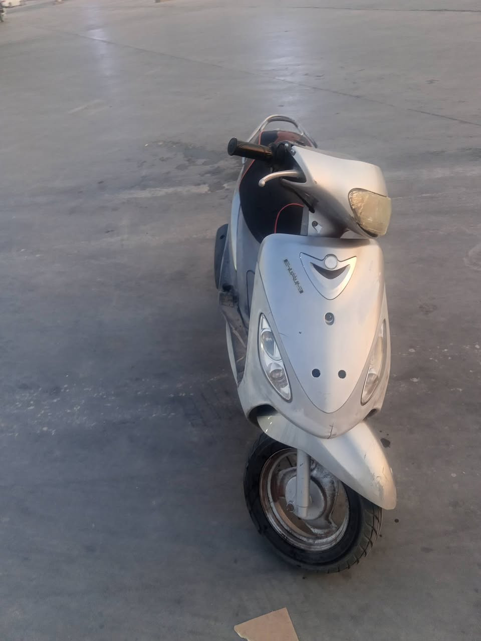 السلام عليكم الدراجه لبيع السعر 450 ومجال 
الدراجه كاملة كلشي ما بيهه ولا عايزه أي شي 
دراجه خير من الله حلو نضيفه 
***********رقمي 
العنون نجف البوحداري
