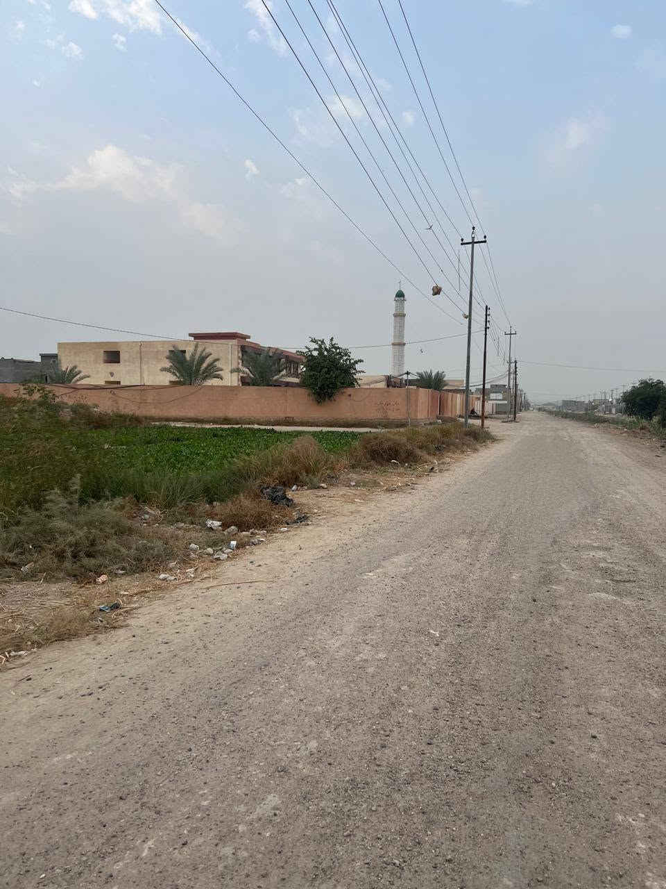 قطعه ارض للبيع طابو زراعي سند ٢٥ العنوان الازركيه مجاور مدرسه التوفيق المساحه ١٥٠ متر السعر ٢٠ للاتصال ***********
