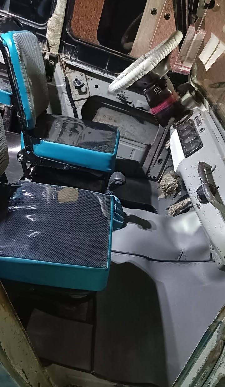 2000 مكينه دخن وكير نضيف تخم تاير جديد وتخم براويز سلايت جدد حصيره وحواض نضاف  السعر 5500 وبيهه مجال لشراي
 مكاني الصويره ***********

