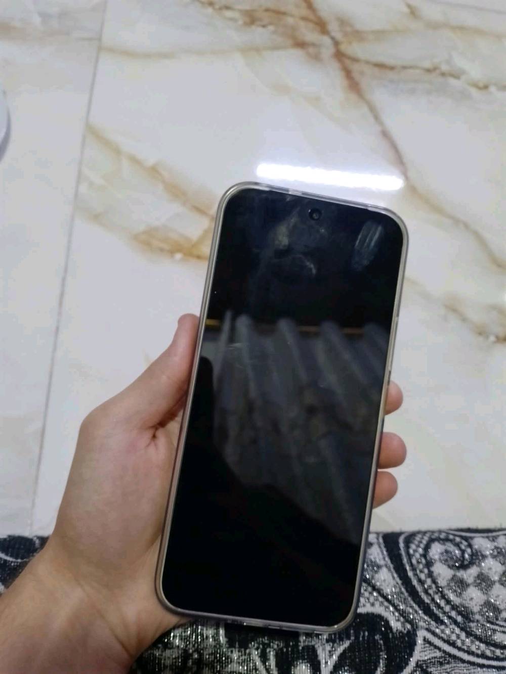 ريدمي ١٧ • شاشة ١٢٠ هيرتز • ١٢٨ جيجا