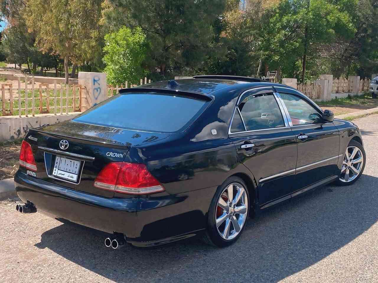 بەناوی خودای گەورە
TOYOTA CROWN 2005 
شاهینەی 2005 
براوە براوە براوە 
فول فول 
جڵدو هیتەر 
سڵاید 
ناو رەشی ساج سور 
ویل دینگەی ستیلی بیلاد 
چوار تایەو ویلی لۆک 
سوکان حەیزەران 
چوار دەبڵی دایسی سەوز 

5 بەسمە
کارەبای بەشەرت 
سەقفی بۆیاغی بەشەرت 
توندو تۆڵی بەشەرت 
کامل جوانکاری بۆ کراوە هی ماڵەنە و مەعرەز نیە 
شاهینەی 2005 بەسمە رەشی فول فول ناو رەشی ساج سور جڵد و هیتەر و سڵاید دینگە ستیلی بیلاد تایەی لۆک سەیارەکە یەک دینار مەسرەفی تێدانیە چوار دەبڵی دایسی سەوزی لەژێرە بەدڵی خۆت بەرز و نزمی دەکەی 

بۆ نرخ نامە بنێرە یان تەلەفۆن بکە 
شوێن چەمچەماڵ
***********
