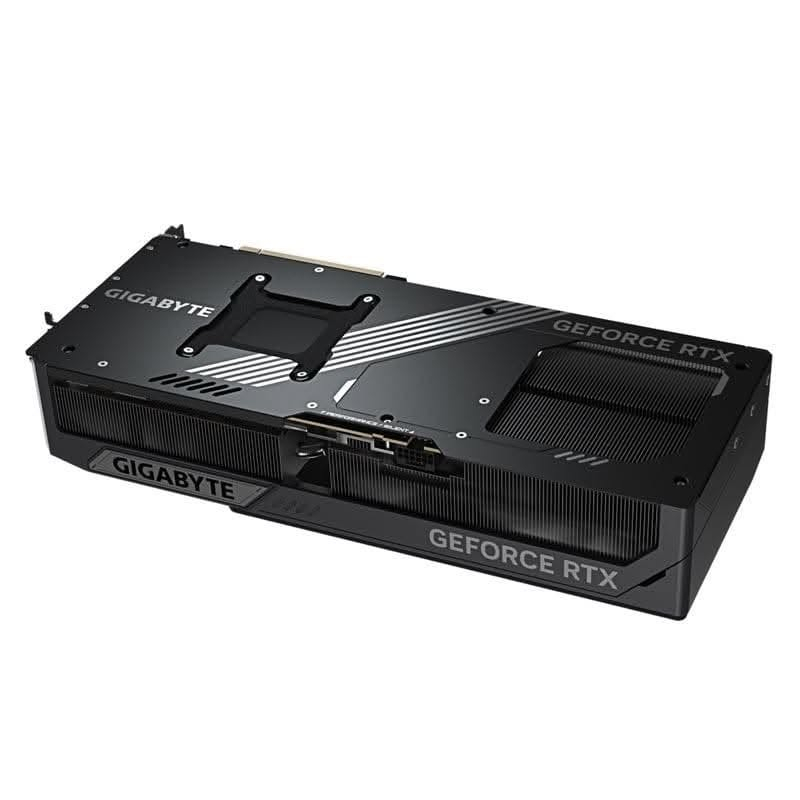 RTX 5090 • ٣٢ جيجا • استعمال قليل