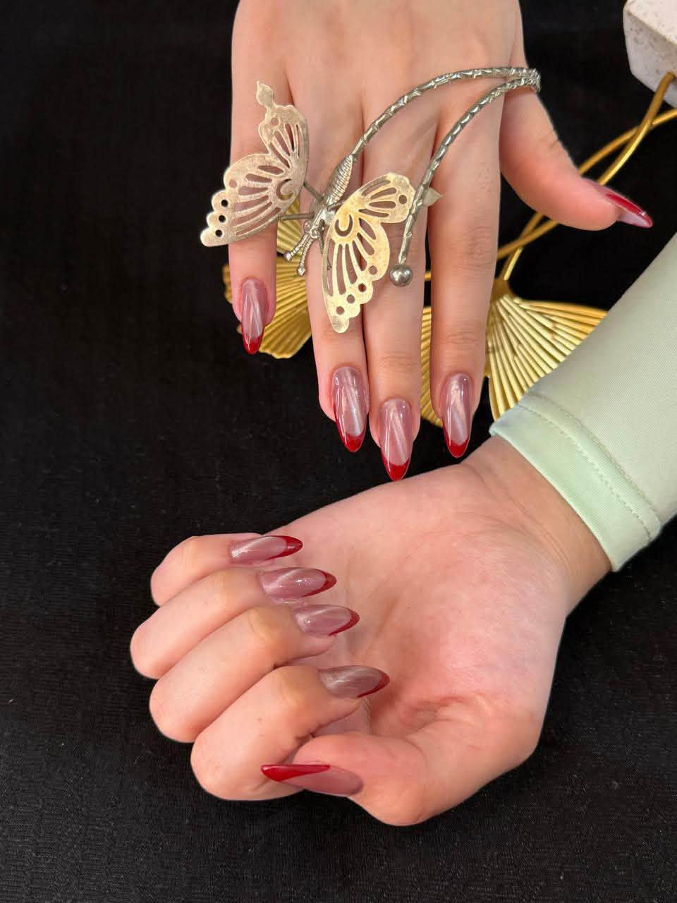 ✨ عرض تنافسي خاص من خبيرة الأظافر ✨💅🏻

إذا تحبين الأظافر المرتبة والناعمة والتصاميم الحلوة 🤍
فهذا العرض إلچ!

🎀 أسعار وعروض مميزة
💅🏻 شغل مرتب واحترافي
✨ تصاميم حسب ذوقچ
🤍 اهتمام بالتفاصيل حتى تطلع أظافرچ بأحلى شكل 
لفتره محدوده المكان بغداد المعالف للحجز للاستفسار ***********
