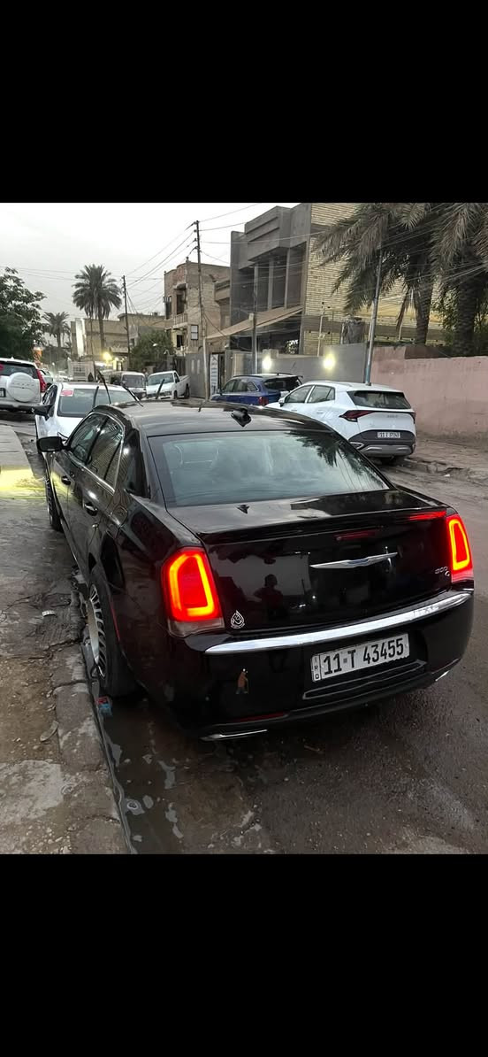كرايسلر 300C • بلاتينيوم ٢٠١٦ • ٦٣ ألف ميل