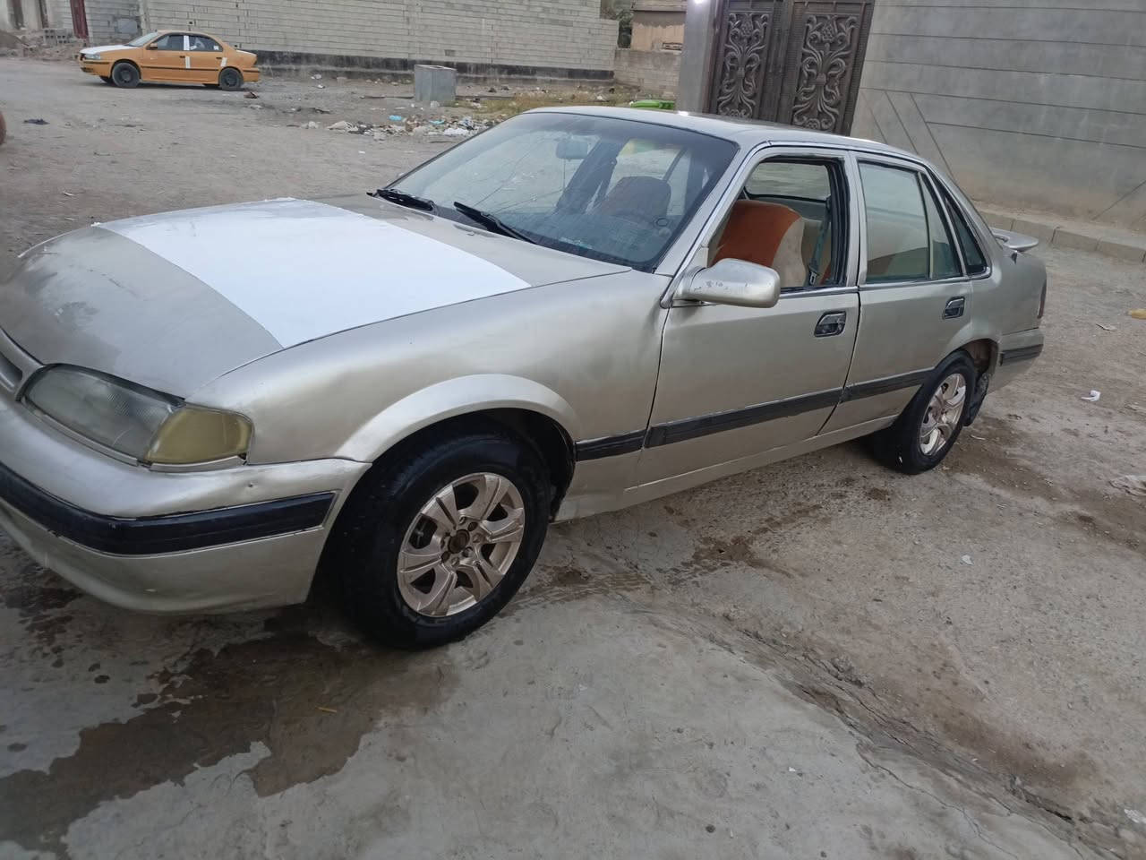 دايو برنس موديل 95 سياره مقفوله كفاله عامه مصبوغه بس بدون ضربه بلاديه بس اثر جراد ومصبوغه شرط التحويل سعر السياره 18 ورقه مكان السياره ديالى الخالص الشراي يتصل ومراوسهم يرهم ***********
