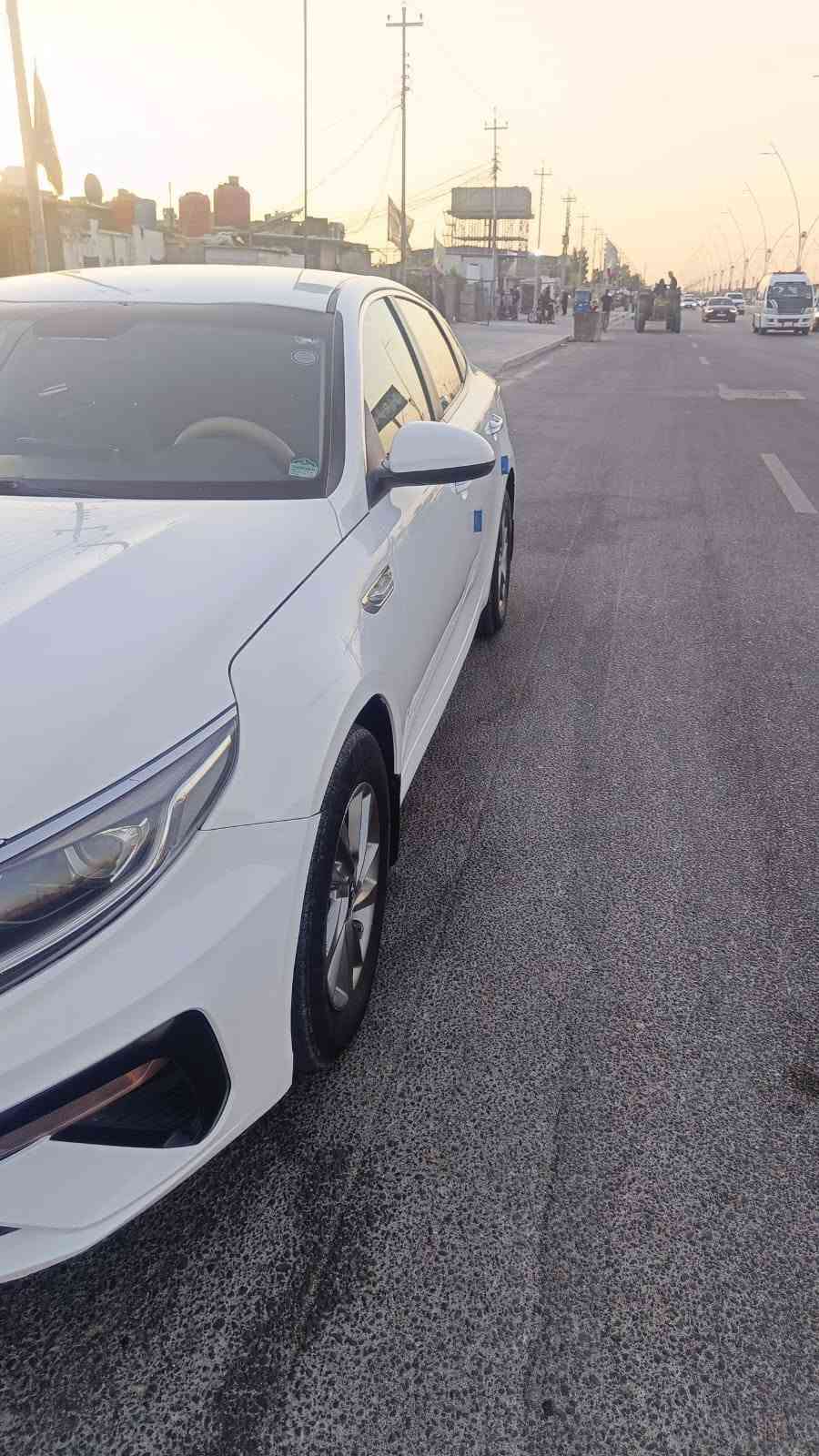 السلام عليكم كيا 5 موديل 21 اربيل سنويه 28 نهايته 
كفاله عامه بيه بارد 
تبريد كشن تدفئه سيارة جديدة ماشيه 85 وقابل للزياده تريد تحويل تريد وكاله السيارة باسم شركه 
سعره 157 مع مجال 
***********
***********
مكاني بصره خور الزبير
