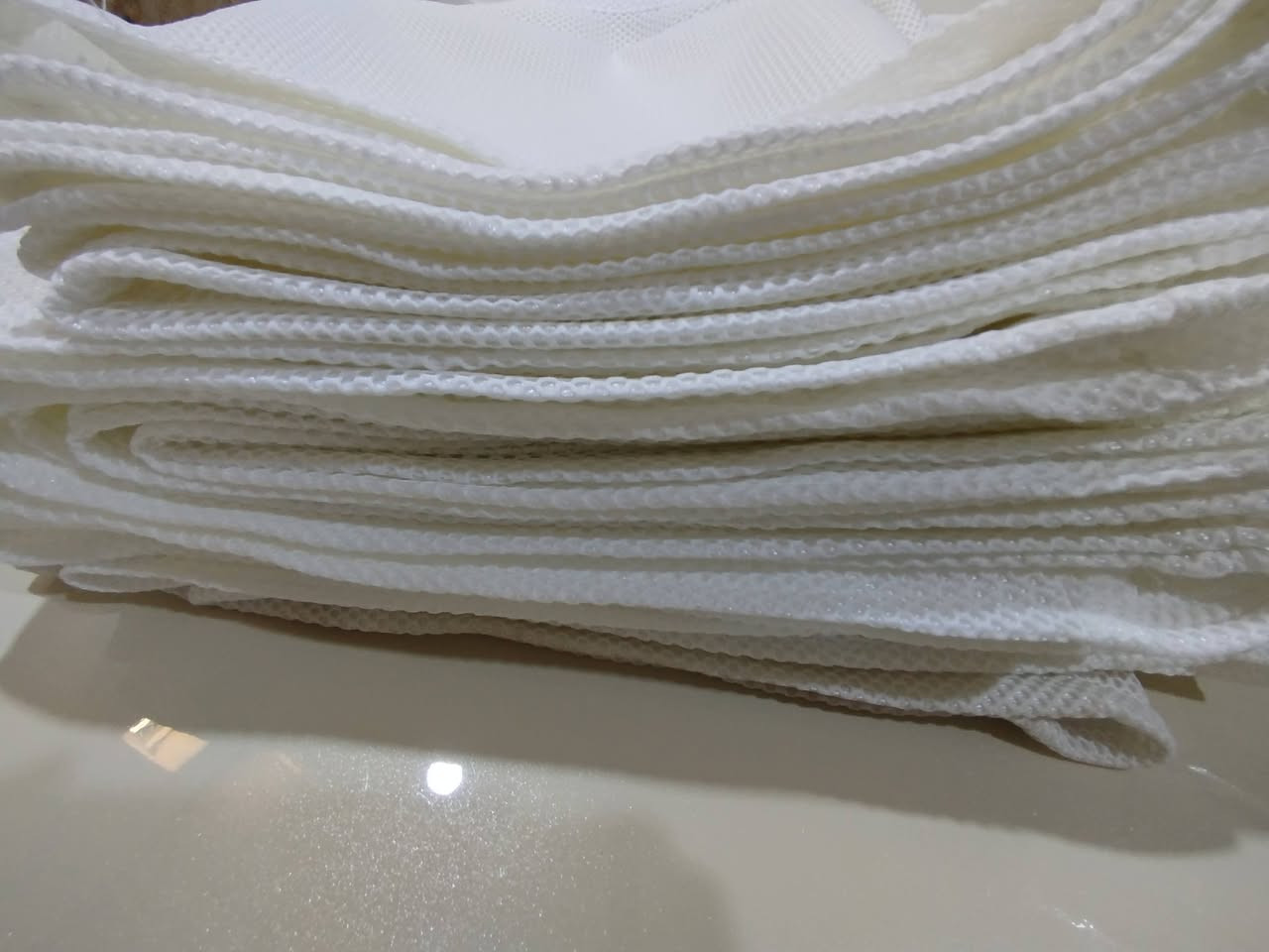 السلام عليكم متوفر تلبيسات كشن برد  كوستر تفصل شغل عراقي درجة اولى البرد  الون متوفر بيج رصاصي والعنوان كربلاء  للاستفسار *********** متوجد وتساب
