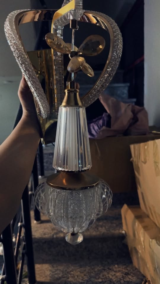 ٣ قطع جديدة جبتها ب٨٥ الف 
اريدها ب٦٠ مكاني الكرادة 
مو مشدودات جديدة بعدها 
***********
