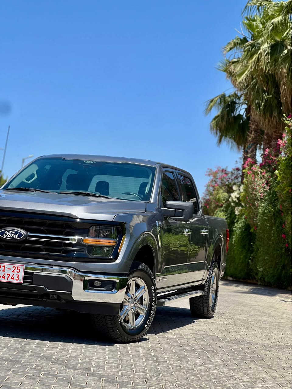 FORD D150 HYBRID XLT 2024
فۆرت F150 مۆدێل 2024 مواسەفات
Xlt 
ڕەنگی نەوتی
مەکینە 6 بستۆن تۆربۆ 3.5
مواصفات 
:-گێچ ئەلیکترۆن
:-٤ کامێرە 
:-ئاوێنە فۆتۆ
:- كاميرا 360
:- شحن وايەرليس 
:- 4✖️4 ( دبل اكسل ) 
:- کۆد ده رگا
:- شاشة گەوره 
:- لايت زينون 
:- رادار پێش و دوا 
:- رادار ئاوێنه 
:- حساس پێش ودوا 
:-کوشن کارەبا 
:- کوشن گه رم  
:-برێك كاره با 
:- بروجكتر LED 
زۆر مواسەفاتی دیکە
تەنها ١ پەڵەی بۆنیتەکەی بۆیاخە 
گێر و مەکیەنەی بەشەرت 
هیچ کێشەیەکی تێدا نییە 
ڕەقەم تەلەفون
*********** السليمانية, العراق
